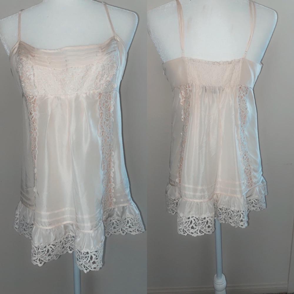 DKNY top